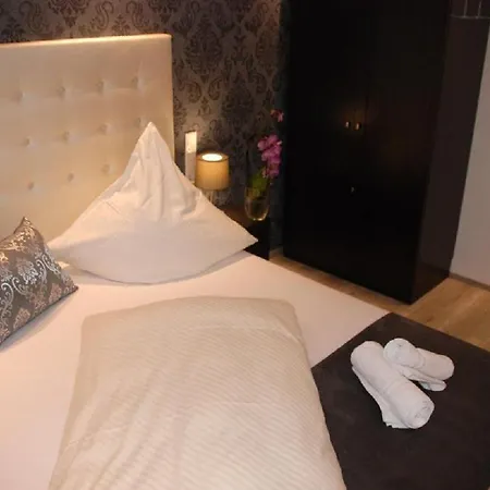 Zur Linde Hotel