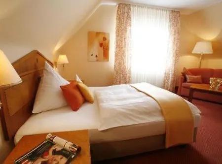 Hotel Zur Linde 3*