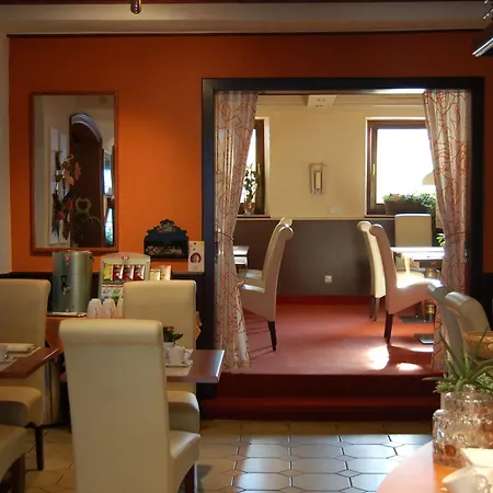 Hotel Zur Linde 3*